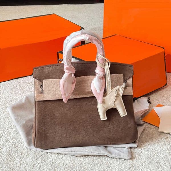 luxury suede tote bag designer handbags for women mens shopping bags mirror quality cow leather beach totes with sliver hardware work bag messenger bags 260104