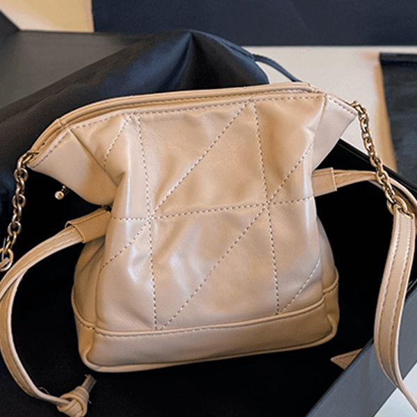 Fashionable chain bucket bag mini retro tote bag classic lucky bag luxury designer bag ladies' shoulder bag high-end handbag practical crossbody bag high-quality bag