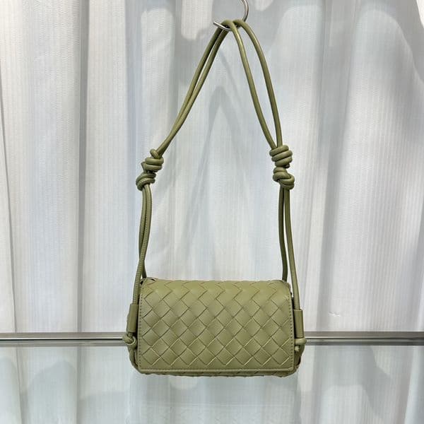 2026 new model Designer s popular handmade leather woven crossbody bag fashionable flip small square bag niche simple single shoulder crossbody bag luxury bag