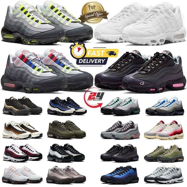 Top quality running shoes men women Designer sneakers Triple Black white Solar red flats breathable trainer fashion mens Outdoor sports trainers size 36-46