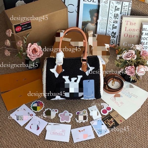 designer bag Complete VIP Packaging Exclusive Inner Label Not For Sale Lamb Luxury handbag Fur Pillows Teddy Warm Wool Series Handbags