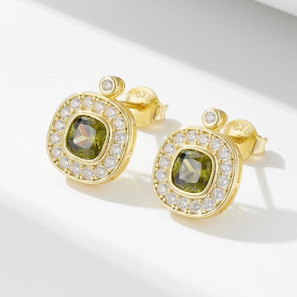 S925 Sterling Silver Vintage Palace Style Olive Green Zircon for Women European and American Simple Geometric Oval Inlaid Diamond Earrings