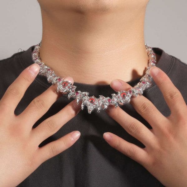 Exaggerated Gothic Thorny Red-Eyed Thorn Diamond-Studded Hip-Hop Necklace For Men, Niche Design Trendy Accessories Eskeem