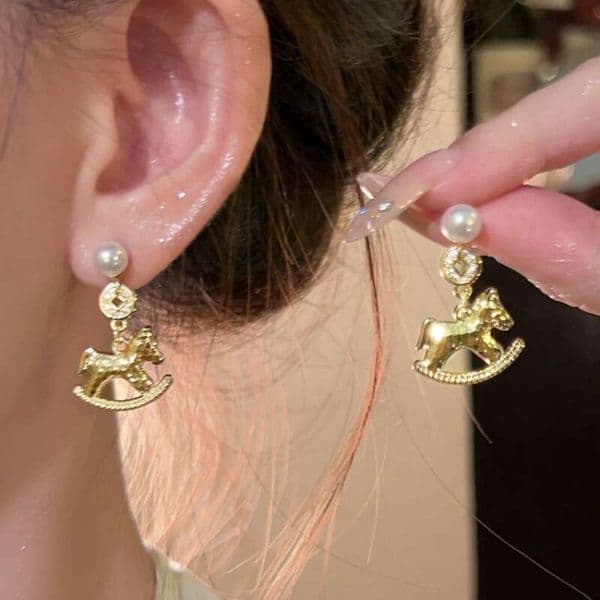 designer Earrings 14k Real Gold Plated Silver Needle 1 Zircon Pony Pearl Light Luxury High end Zodiac Year Fashion Earring
