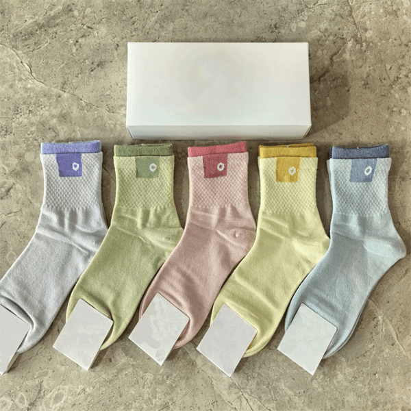 Designer Men's Socks 2026 New Mens Womens Sports Socks Breathable Fashion Letter Print Socks Cotton Yoga Running Mid-Calf Socks