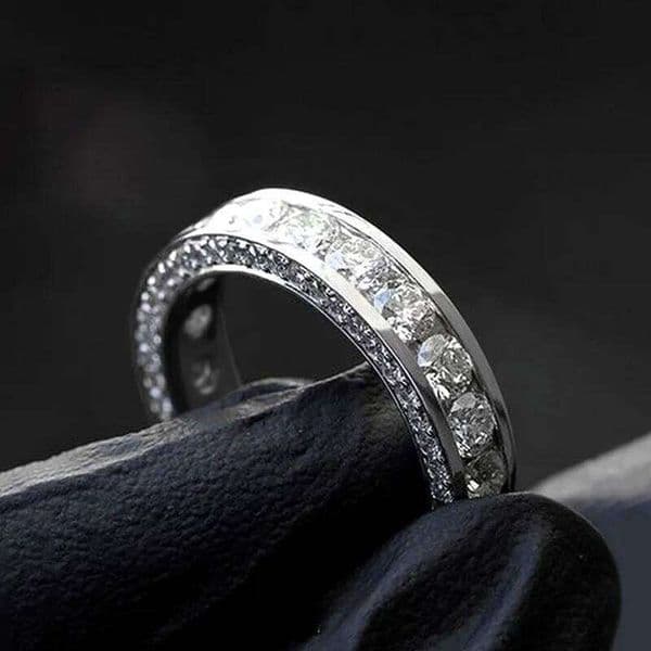 Full Round Zirconia Finger Ring for Women Lady Luxury Wedding Band Trend Jewelry Hot Sale Accessories