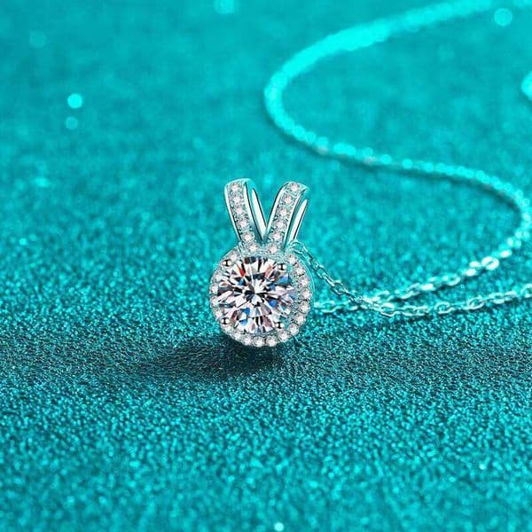 Fashion 14K Jewelry Custom 925 Sterling Silver 1ct Round Diaspore Pendant VVS Moissanite Necklace Women's Wedding Gift