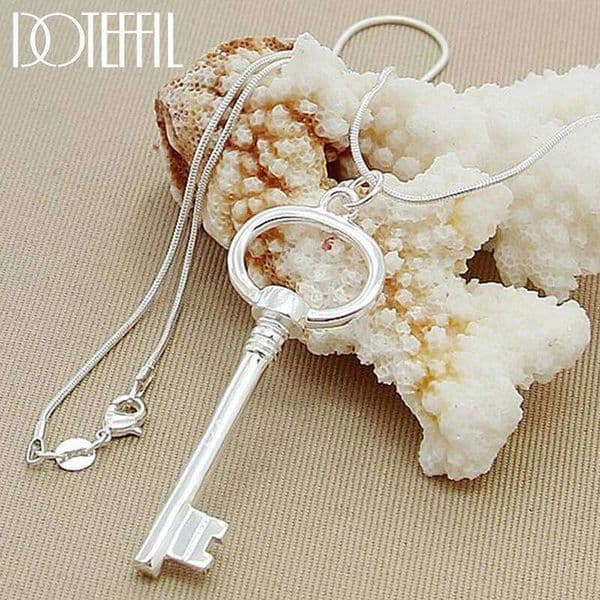 DOTEFFIL 925 Sterling Silver Round Key Pendant Necklace 16-30 Inch Snake Chain For Woman Wedding Engagement Party Charm Jewelry