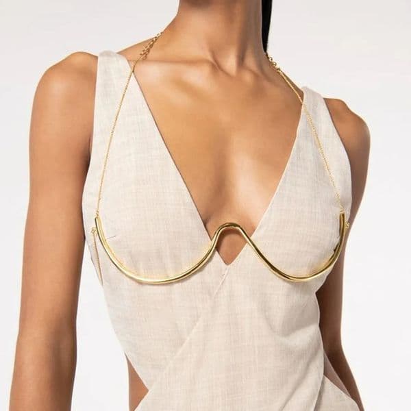 Festival Full Metal Chest Bracket Top Bikini Body Accessories Girl 2025 Nightclub Corset Sexy Bra Chain Jewelry Party for Women 260106