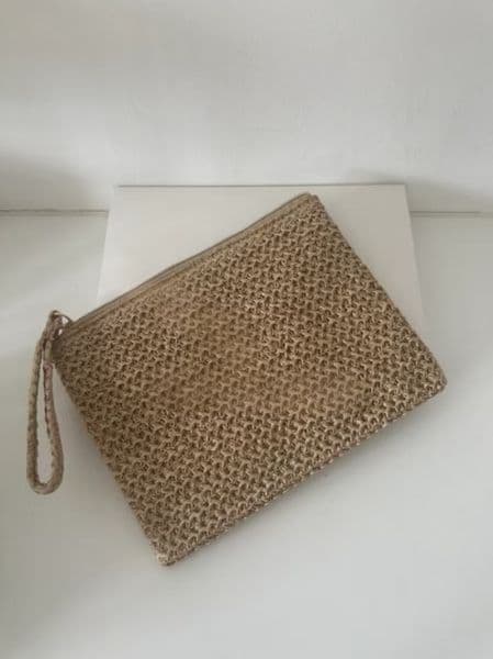 Designer Cosmetic Storage Bag Embroidery Detail, Classic Straw Pouch With Zipper Closure, 22 X 17 Cm Free Shipping
