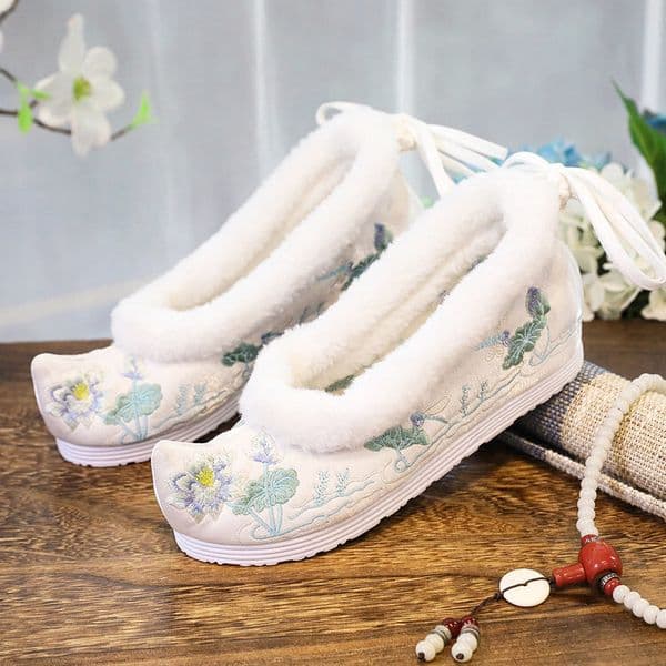 Ddmysports Winter Hidden Height Increase Embroidered Ancient Style Student Fleece Lined Women Cotton Cloth Pointed Toe Traditional Costume Outdoor Bow Shoes