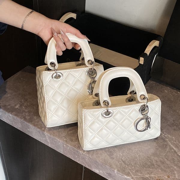 Quilted Embroidery Bag for Women, Princess Diana Style, Large and Small Sizes, 2026 New Fashionable Simple Commuter Handbag