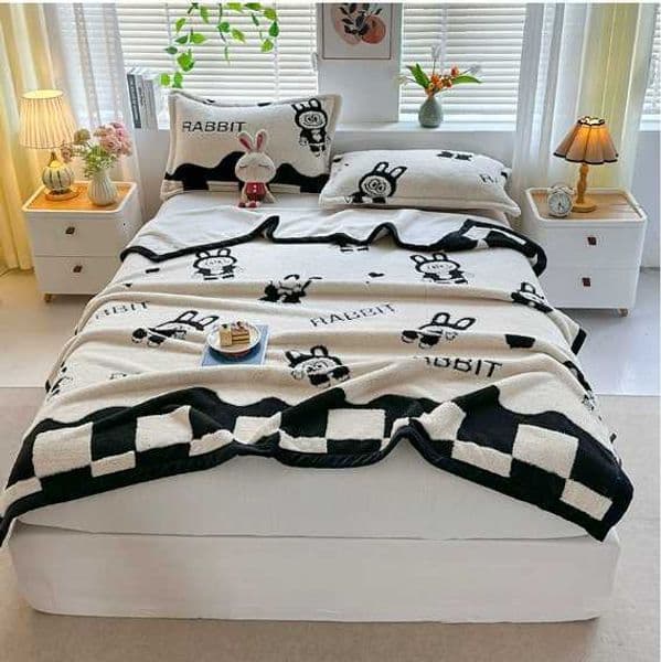 2026 New perfume Black cologne And White Cationic Composite Ink Wash Painting Multi Functional Summer Air Conditioning Nap Bedroom Cover Blanket C251217 Free Sh