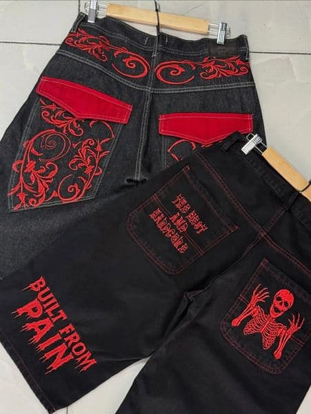 Black Red Embroidered Denim Shorts Men Y2K Skull Pattern Hip Hop Baggy Cargo Shorts Punk Rock Summer Casual Knee Length Pants 260106