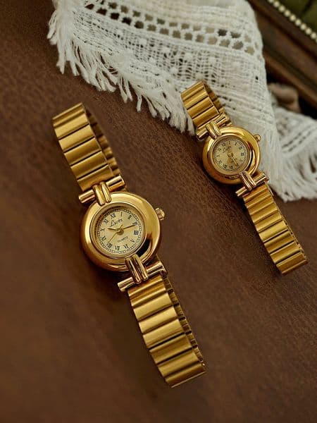 1 Piece of French Retro Gold Small Dial Womens Watch Fashionable Elegant Exquisite Compact Waterproof and Other Occasion 260106