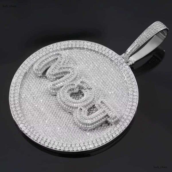 Personalized Hip-Hop Name Letter Round Pendant Jewelry Iced Brass 5A VVS Moissanite Micro Pave Inlay Charm