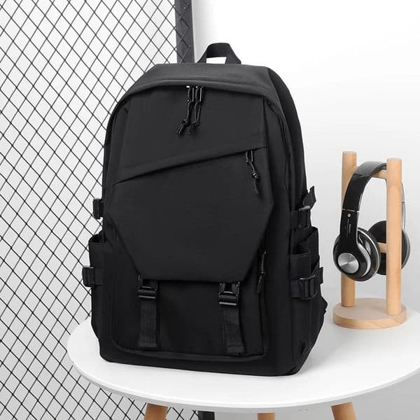 Simple solid color backpack travel backpack plenty of storage space very suitable for commuting school work and going out 260107