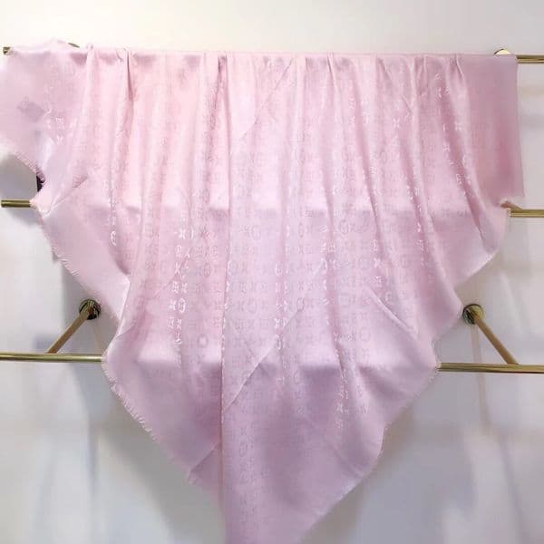 2026 Women's Scarf Letter Print Silk Scarf Designer Satin Scarf Headscarf Cufflet Shawl Head Cover 140CM*140CM90*90