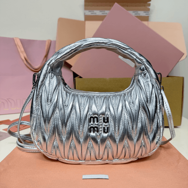 Designer bags Wander Matelasse tote handbag Crescent Bag Luxury crossbody Shoulder Bag Hobo Wallets Womens Aventure Nappa leather bag fashion Underarm bag Purses