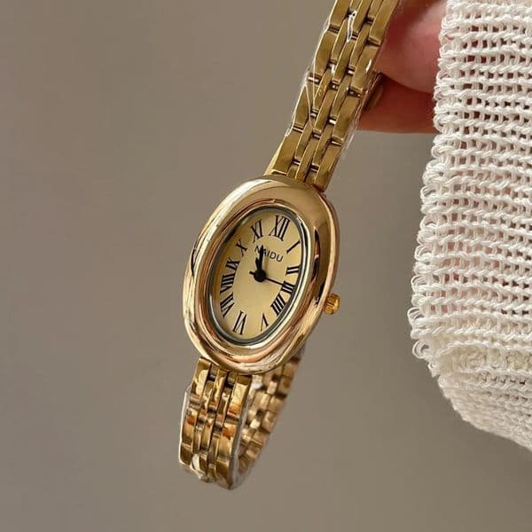 Fashion Watch for Women Mid Ancient Style Oval Dial Small Gold Watch Adjustable Steel Strap Quartz Wristwatch Wholesale 260108