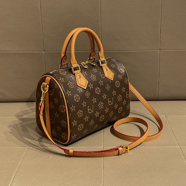 High Quality Soft Leather Printed Boston Bag 2026 New Design Women Bag Advanced Texture Versatile Fashion Shoulder Crossbody Bag Large and Small Sizes thumbnail 2