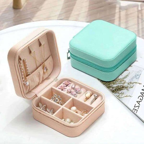 Portable Small Trinket Earring Necklace Bracelet Ring Organizer Display Case Travel Ornaments Leather Mini Jewelry Storage Box 26Y0112