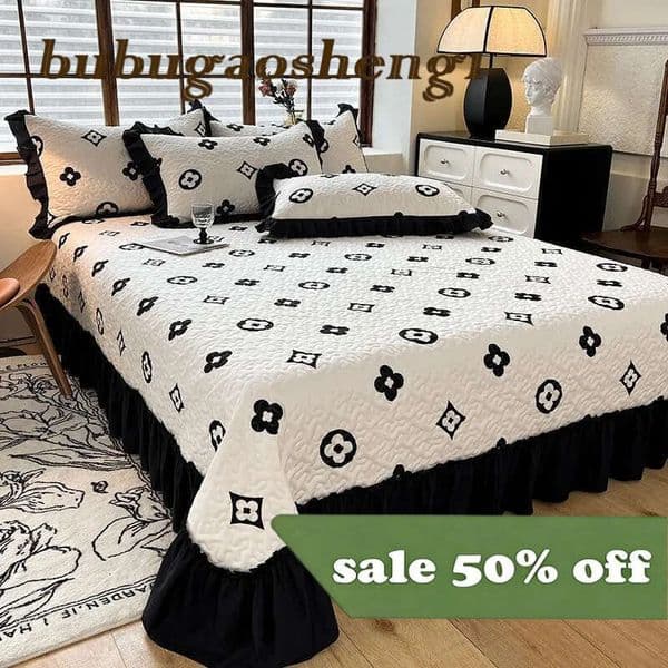 Luxury Four Season Lace Thickened Quilted Non Slip Bed Sheet Blanket 4 Piece Set Tatami Mattress Bed Cover Y260525