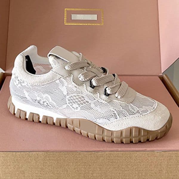Fashion Designer Women Lace Tyre Sneakers Luxury Womens Sports Shoes Star patterned Trend Rubber Sole Leather Lace Upper Breathable Designer gymnasium sneakers