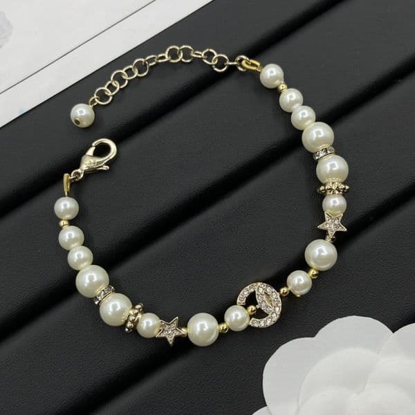 Designer Bracelet Necklace Luxury Pearl Bracelet Birthday Bracelet High Quality Women Letter Necklace Party Wedding Jeweley Gift with Box