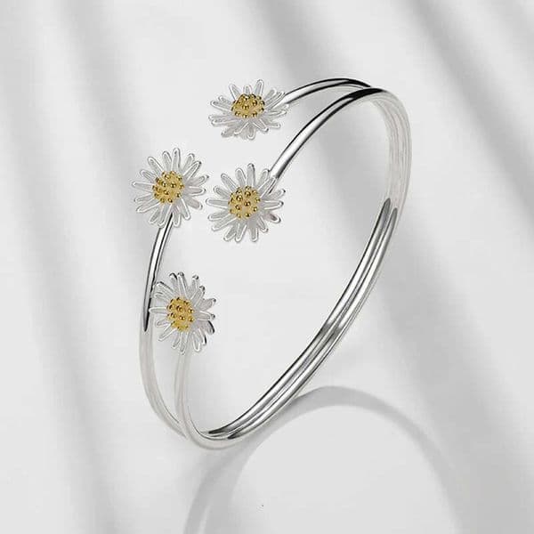 Jewellery Bracelet Designer Fine Jewellery High Quality Textured 925 Sterling Silver Daisy Adjustable Open Cuff for Daily Wear and Special Occasion Gift
