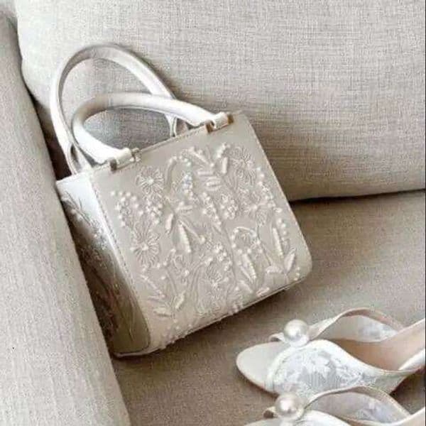 Pearl Mini Duffel Handbag, Women's Crossbody With Chains, Fashionable Small Tote Bag Ladies Bags SMVP