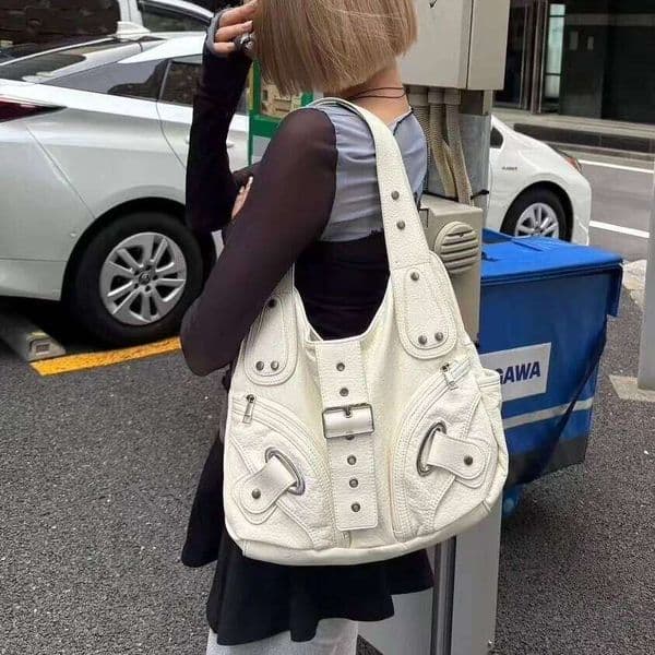 Sweet And Cool Hot Girl Fan Motorcycle Underarm For Women Retro Shoulder Niche Design Commuter Versatile Crossbody Bag XIU LAI SI