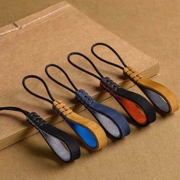 Genuine Leather Handmade Lanyard Car Keychain Pendant Creative Personalized Wearresistant Cowhide Key Loop For Men Gift 260112BJ