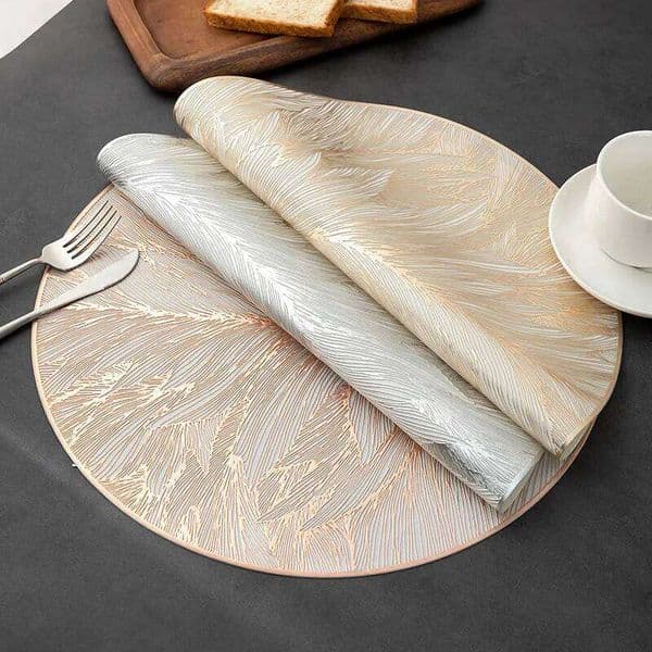 4pcs Round PVC Heat-Resistant High Quality Placemats, Elegant Golden Leaf Design, Leakproof Table Protectors for Dining, Kitchen 26Y0113