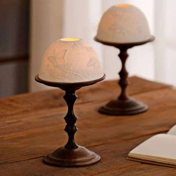 Valentine's Day Vintage Walnut Candle Holder with Bone China Ventilation Shade for Scented Candles Romantic Table Cent 26Y0114
