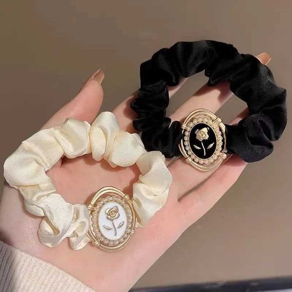 luxury jewelry 2024 New Headwear Rose Hair Loop High end Large Intestine Hair Band Rubber Band Womens Tie Hair Rope Y251213