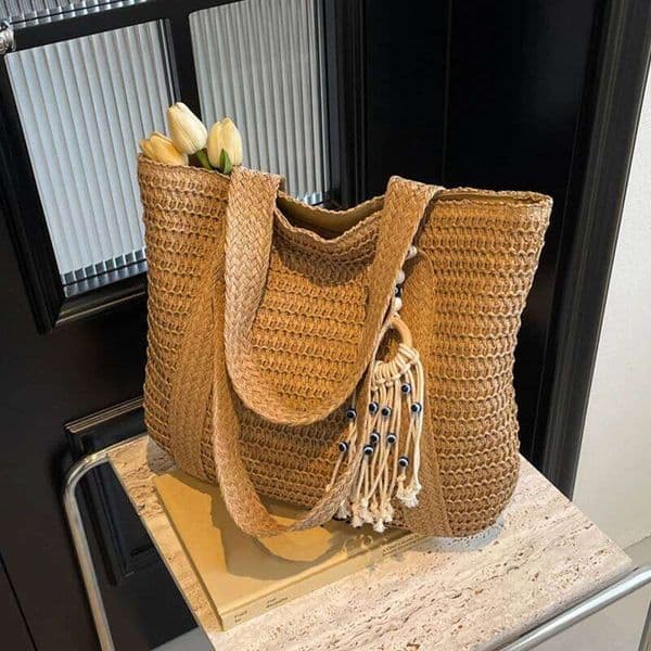 Summer Straw Woven Tote High Capacity Portable Shoulder Bag for Beach Tourism And Vacation Popular New Trend