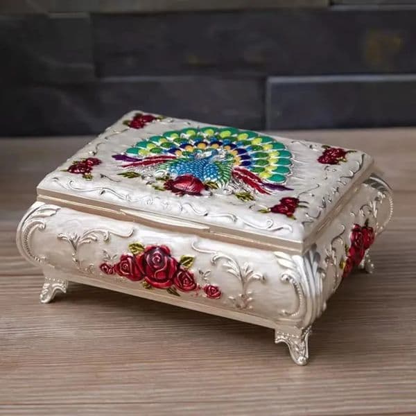 Classic Jewelry Box Vintage Style Flower Carved Trinkets Storing Container Creative Highend Ring Necklace Small Storage Boxes 260113BJ