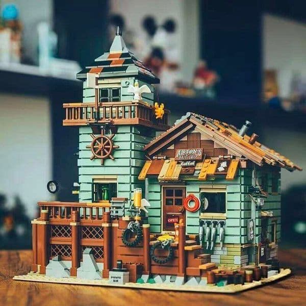 2643-Piece Fisherman's Hut Building Block Set - Suitable for Adults 14+! Build a Detailed, Ocean-Themed Fishing House Using High-Quality Parts X260114