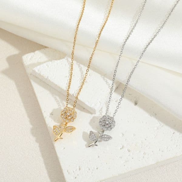 Jewelry Women's Trendy Rose Flower Necklace Cubic Zirconia Micro Paved Non-Fading Clavicle Chain Fashion