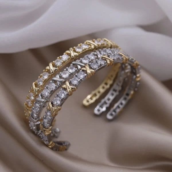 2024 French design fashion jewelry two-color plated zircon letter X opening bracelet elegant womens daily work accessories 260109