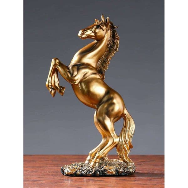 Valentine's Day European Style Home Resin Victory Horse Statue, Living Room, Cabinet, Office Desktop Decoration Animal Figurines 26Y0115