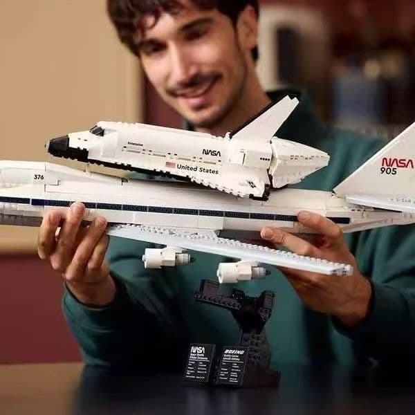 2026 New Cross-Border ICONS Series 10360 Space Shuttle Building Transport Machine Boys' Assembly Toy Gift