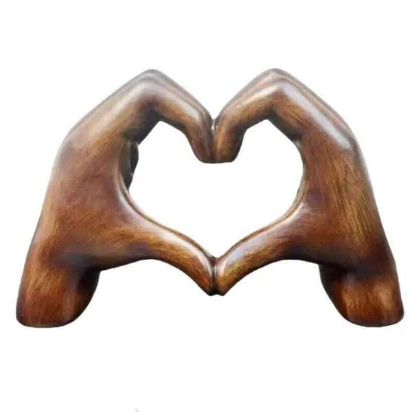 Valentine's Day Heart Hands Statue Gesture Modern Art Wood Grain Effect Love Sculpture Room Wedding Decoration 26Y0115