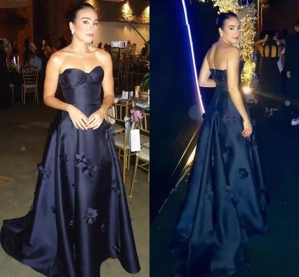 Polished Navy Blue Satin Slim Fitted A Line Prom Dresses For Women Sweetheart Big Hand Flowers Women Evening Party Gowns Long Sweep Train Reception Formal Wear LG0845
