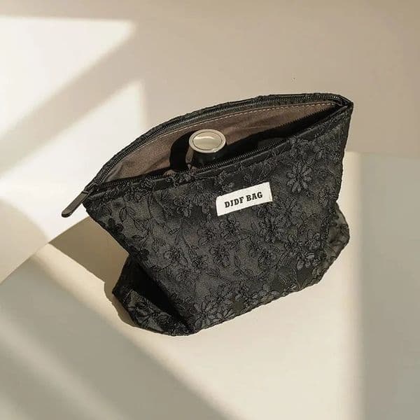 Womens Makeup Bag Black Embroidery Large Capacity Lipstick Mobile Phone Storage Bag Clutch Bag Travel Toiletry Bag 260112