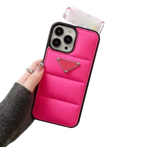 Quilted Designer Phone Case for Apple iPhone 17 16 Pro Max 15 Promax 14 13 12 11 Pro Luxury PU Leather Puffy Winter Nylon-padded Down Jacket Back Cover Funda Coque Red