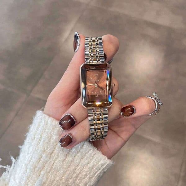 2025 retro light luxury niche art high-end watch women's ladies brand 26W0117