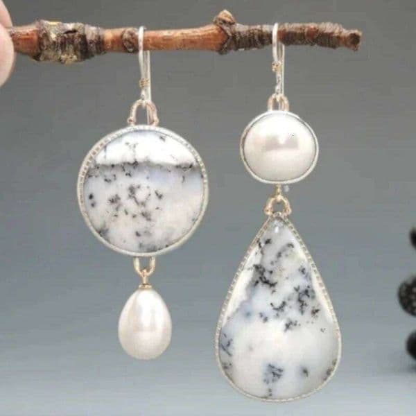 Elegant Inlaid Synthetic White Turquoise Imitation Pearl Dangle Earrings for Women Fashion Exquisite Banquet Jewelry Accessories
