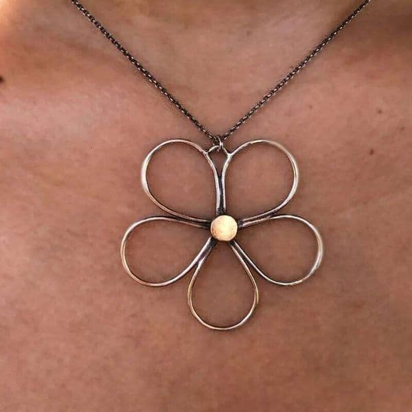 Bohemian Style Flower Hollow Pendant Necklace, Versatile Accessory for Women's Daily Casual Wear